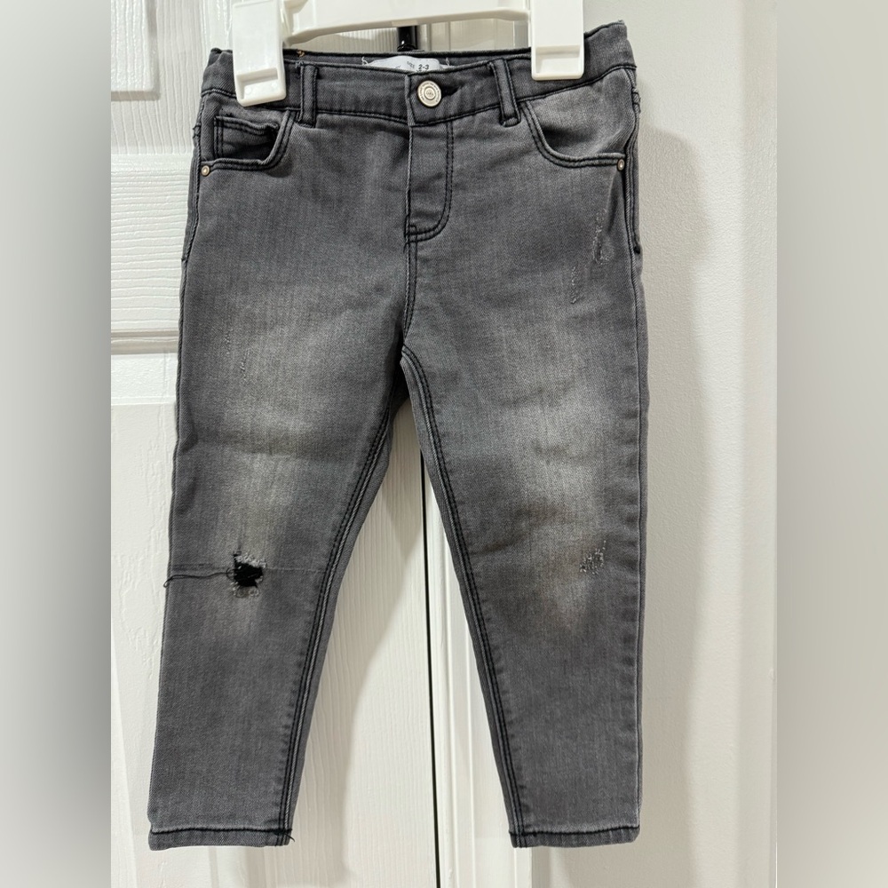 Zara girl jeans. Size 2-3 Years